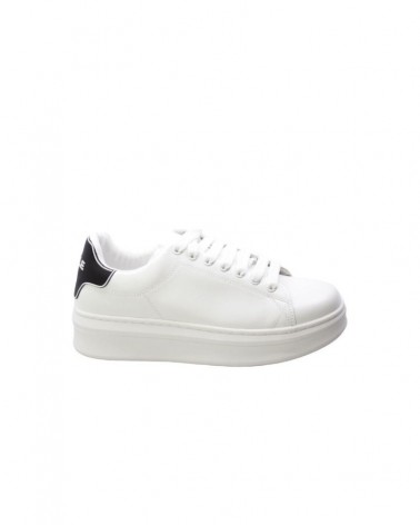 Gaelle Paris Sneakers Addict Uomo GBCUP700 in ecopelle con patch Bianco Nero